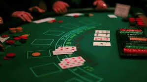 Sic Bo dice and betting layout